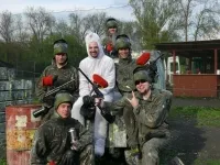 Wochenende mit PAINTBALL FÜR GROSSE GRUPPEN 